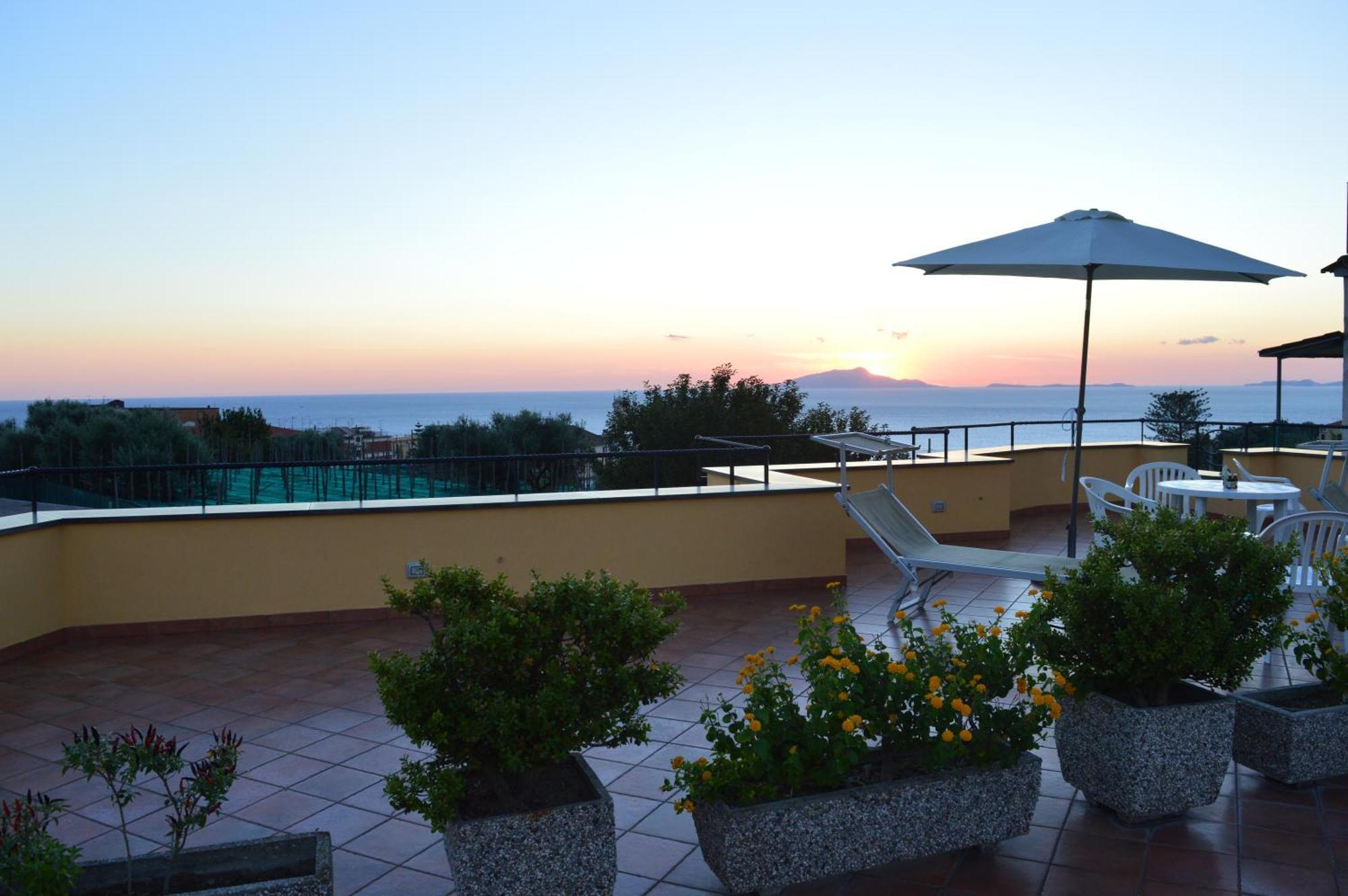 Mary'S Dream - Villa Overlooking Capri And Ischia In Sorrento Peninsula Massa Lubrense Dış mekan fotoğraf